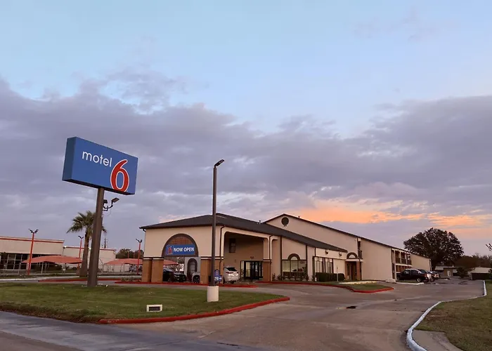 Americas Best Value Inn & Suites- LaPorte / Houston