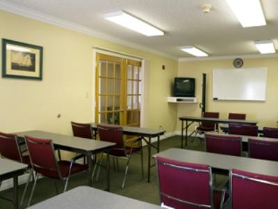 Hotel 6 La Porte, Tx 2*